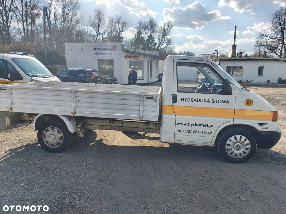 Volkswagen Transporter - 2