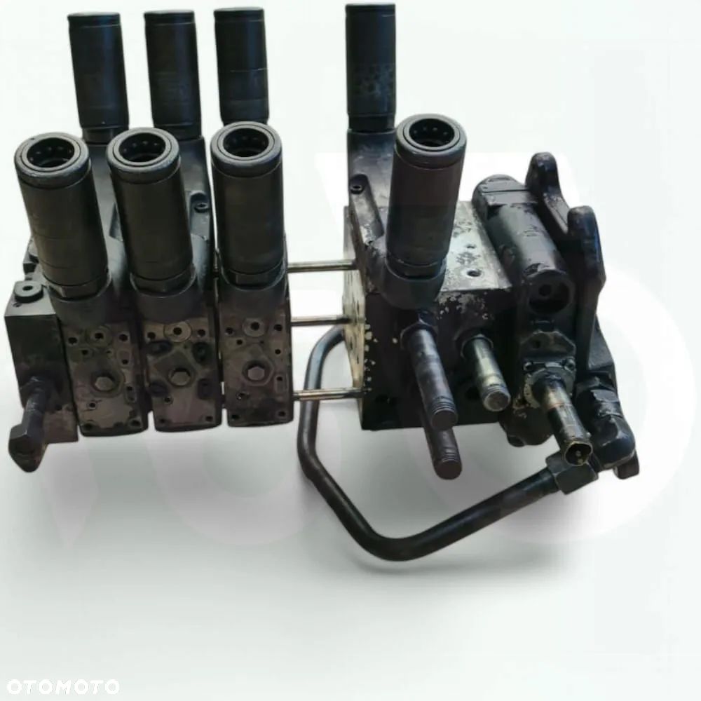 Rozdzielacz 4BM30 hydrauliczny V36665030 V36063600 VALTRA T213 - 8
