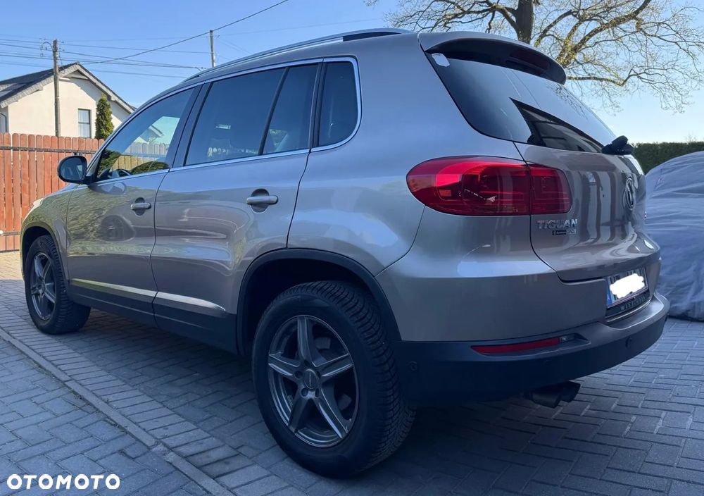 Volkswagen Tiguan 2.0 TDI DPF 4Motion BlueMotion Technology Sport & Style - 4