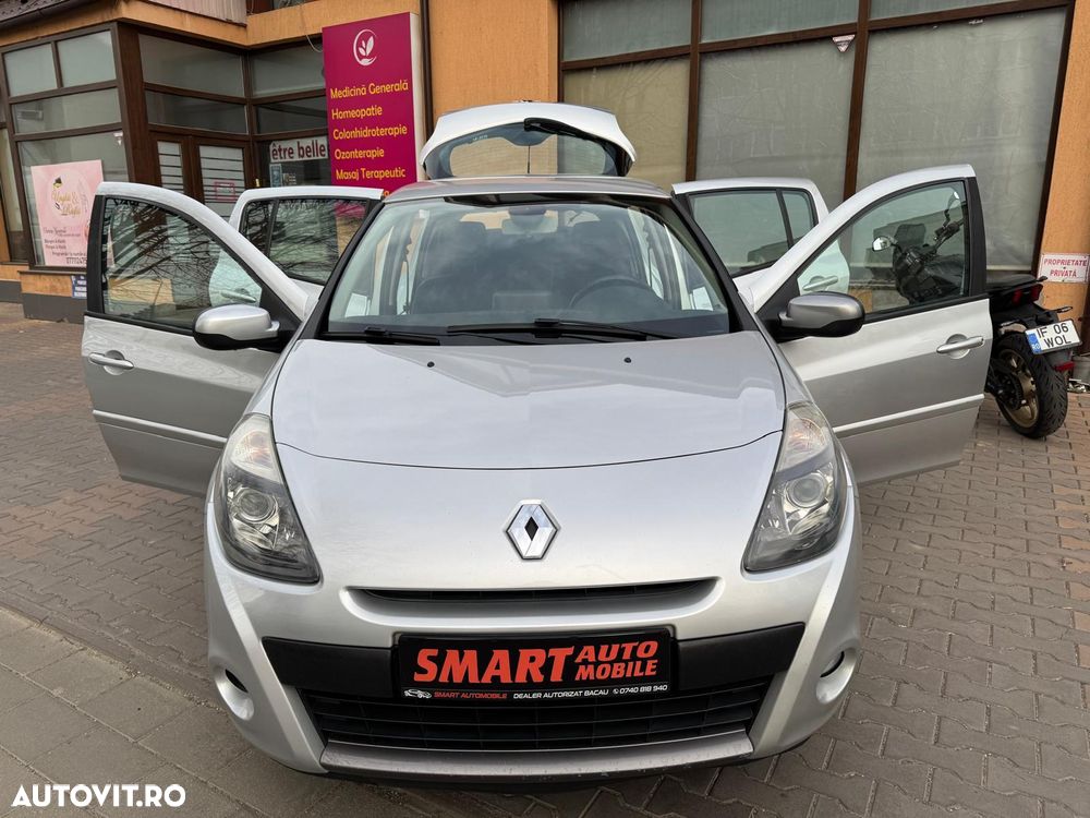 Renault Clio III 1.2 Authentique - 9