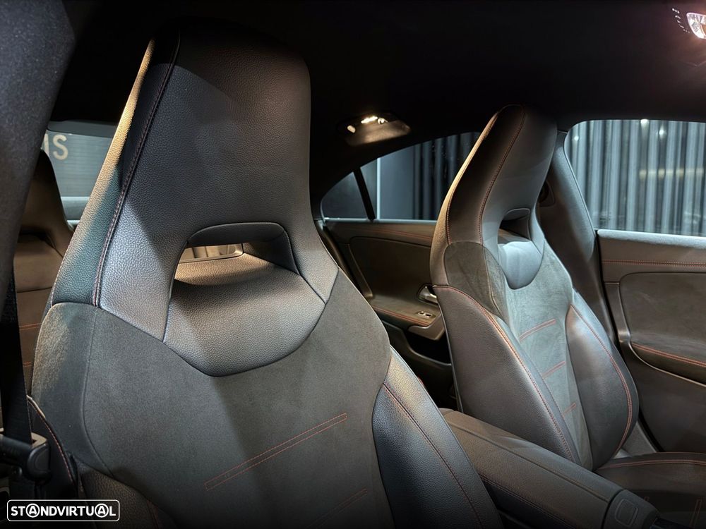 Mercedes-Benz CLA 250 e - 42