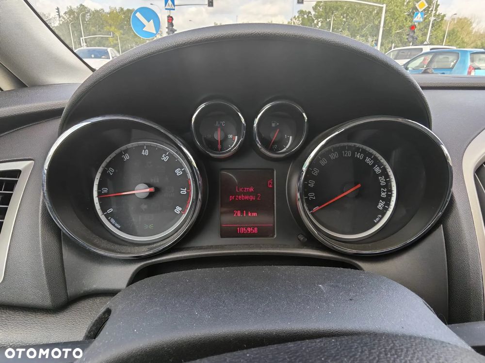 Opel Astra 1.6 Edition 150 - 11