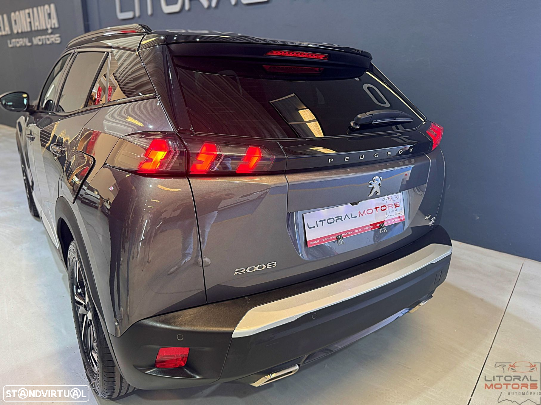 Peugeot 2008 1.2 PureTech GT EAT8 - 9