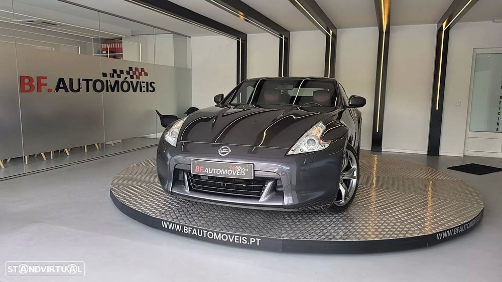 Nissan 370 Z Black Edition - 2