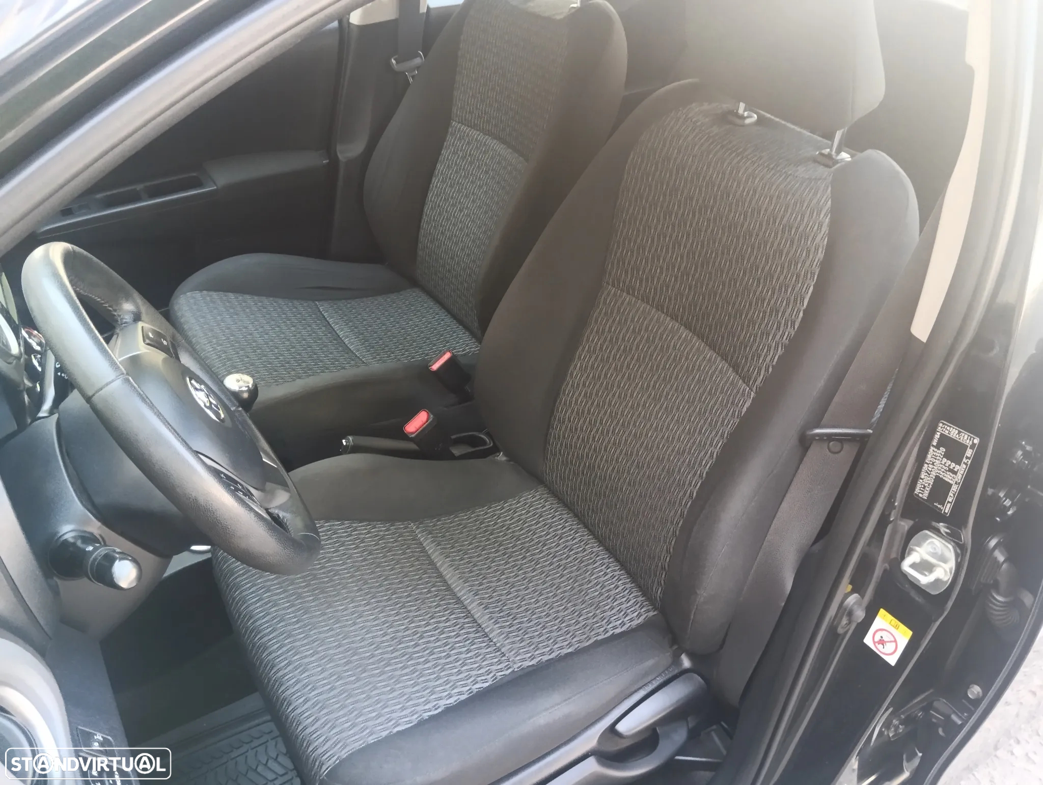 Toyota Yaris 1.4 D-4D Sport - 5