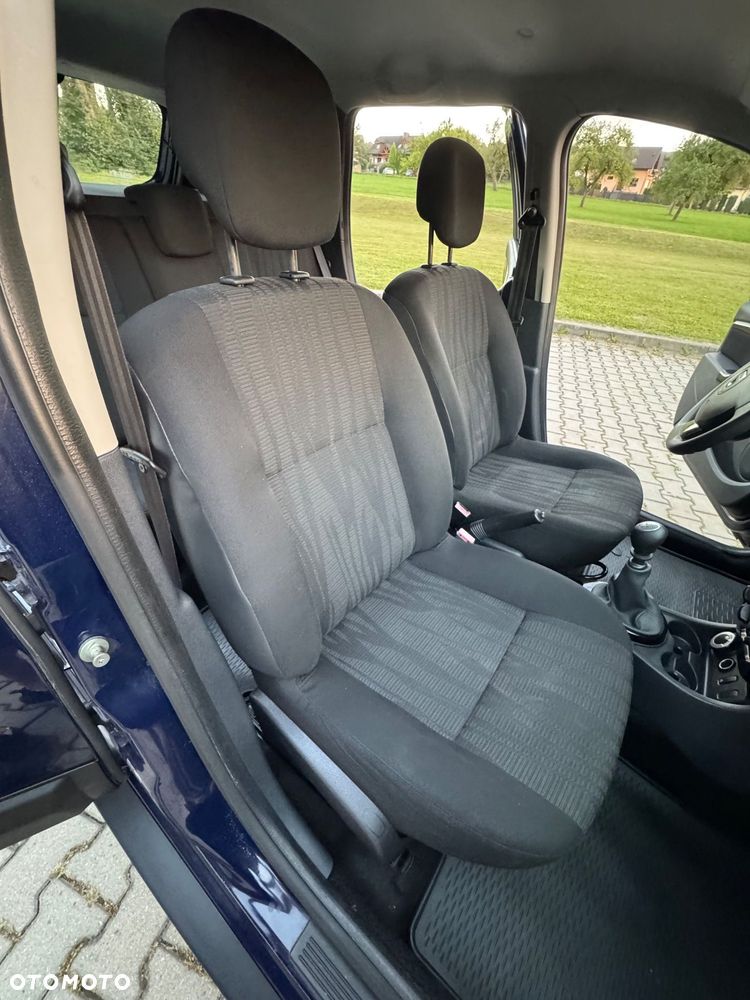 Dacia Duster 1.5 dCi Laureate 4x4 - 15
