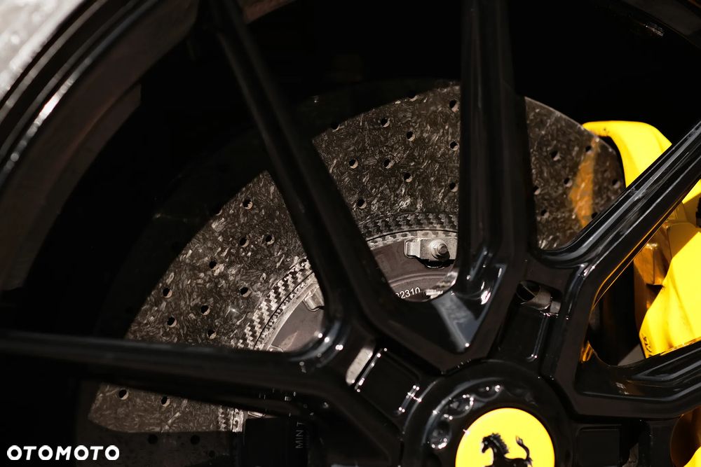 Ferrari Roma - 22