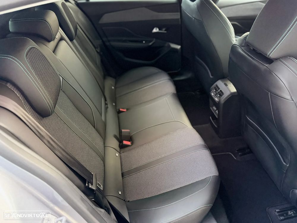 Peugeot 308 1.2 PureTech Allure Pack - 11