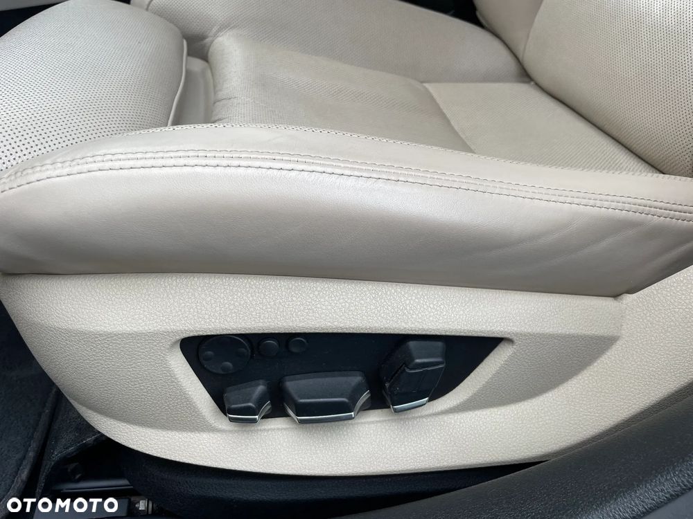 BMW Seria 7 750Li - 18