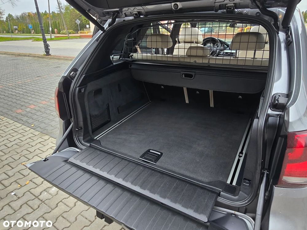 BMW X5 xDrive35i - 33