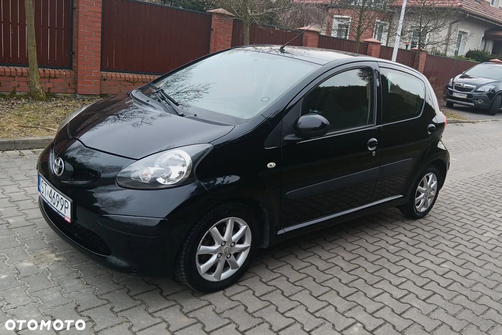 Toyota Aygo - 1