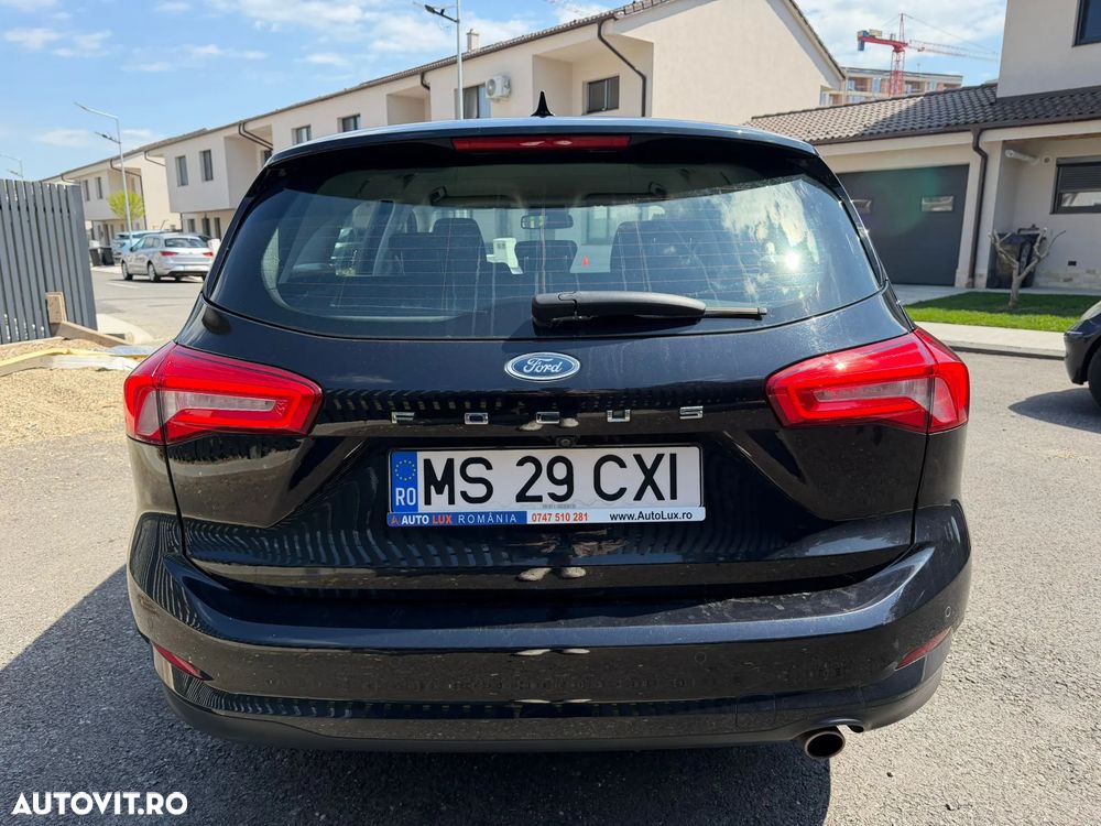 Ford Focus 1.5 EcoBlue Start-Stopp-System Aut. TITANIUM - 5