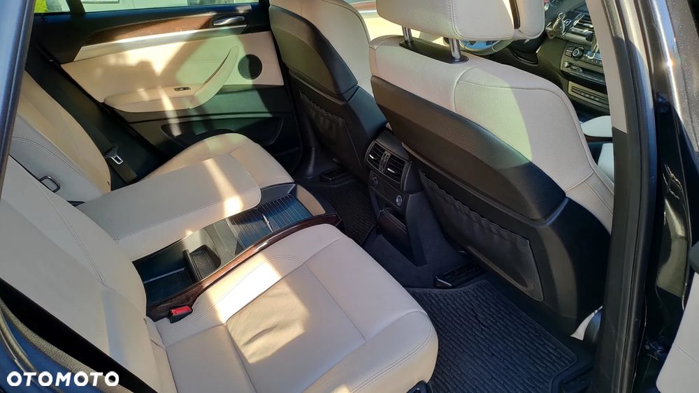 BMW X6 - 18