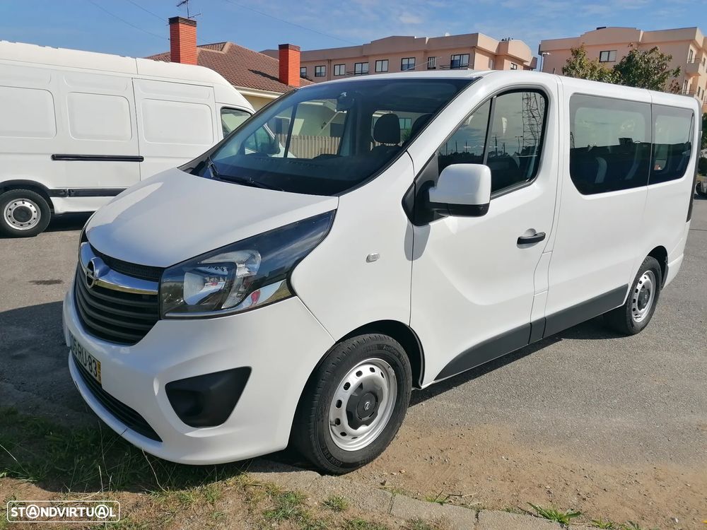 Opel Vivaro Biturbo - 2
