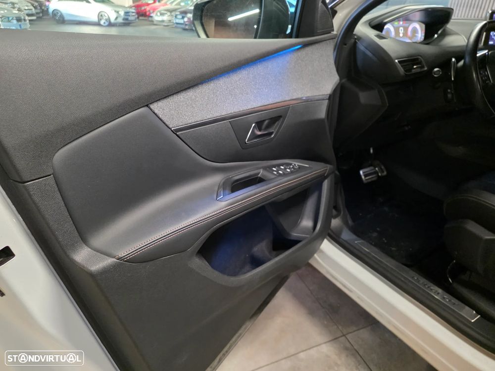 Peugeot 5008 2.0 BlueHDi GT Pack EAT8 - 32