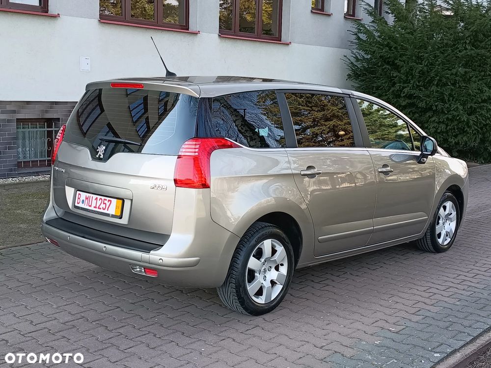 Peugeot 5008 1.6 HDi Premium - 4