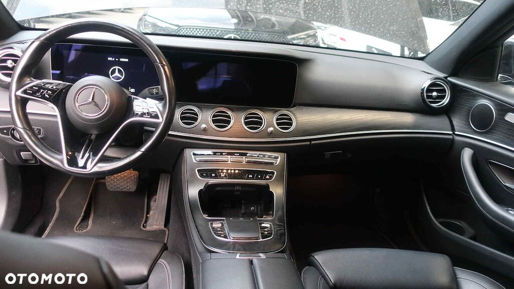 Mercedes-Benz Klasa E 220 d 4-Matic - 5