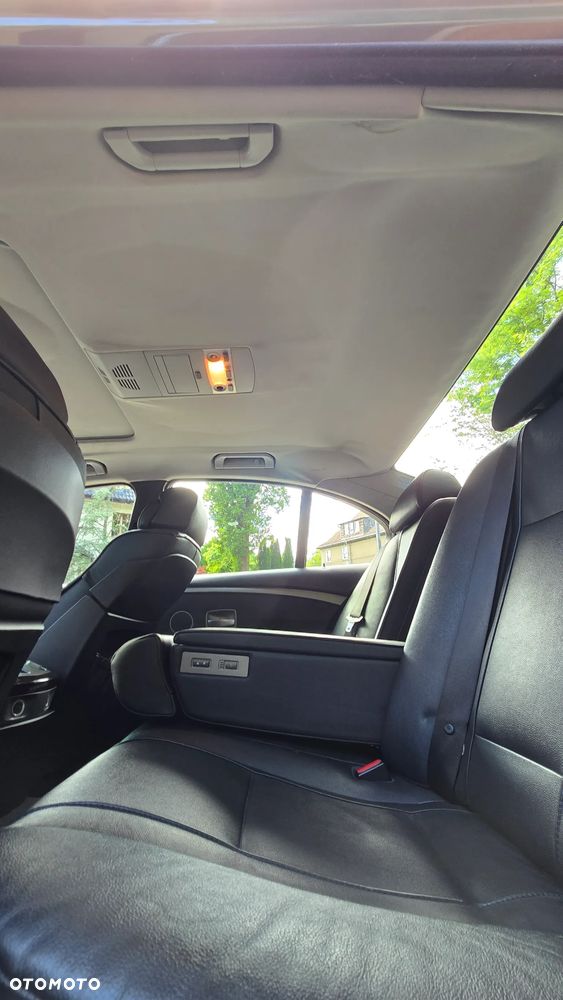 BMW Seria 7 730d - 22