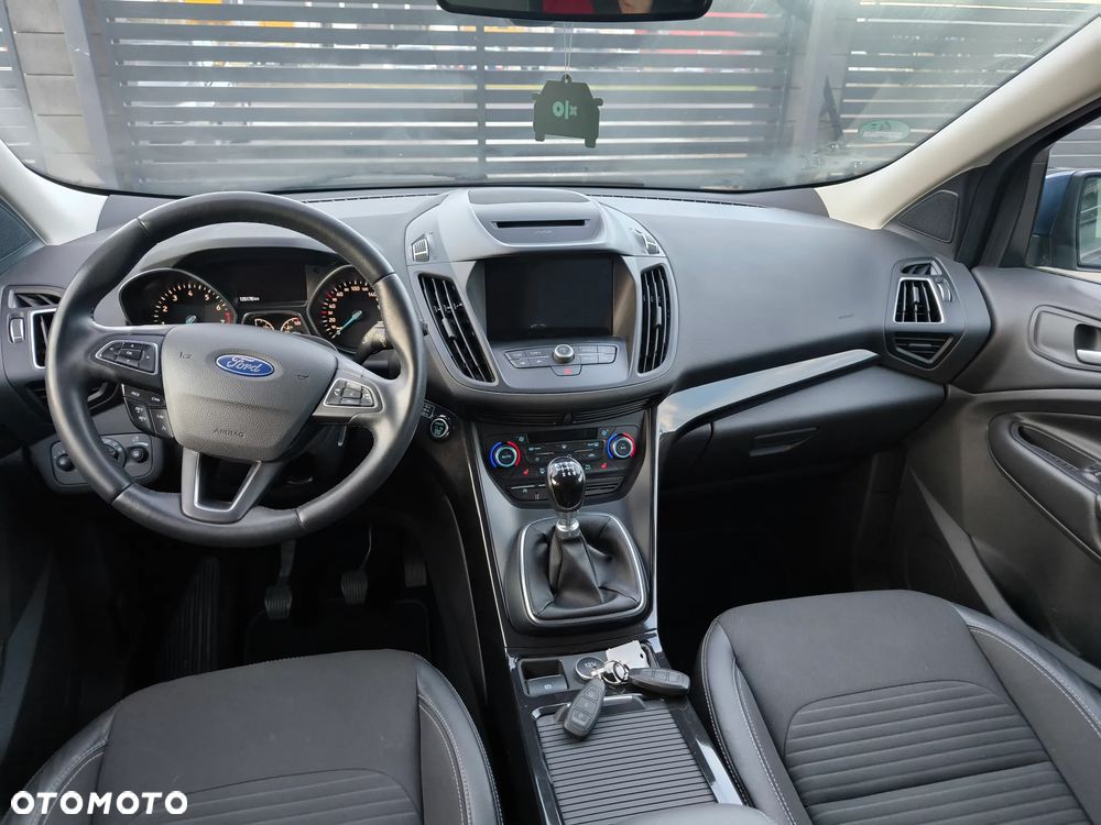 Ford Kuga - 16