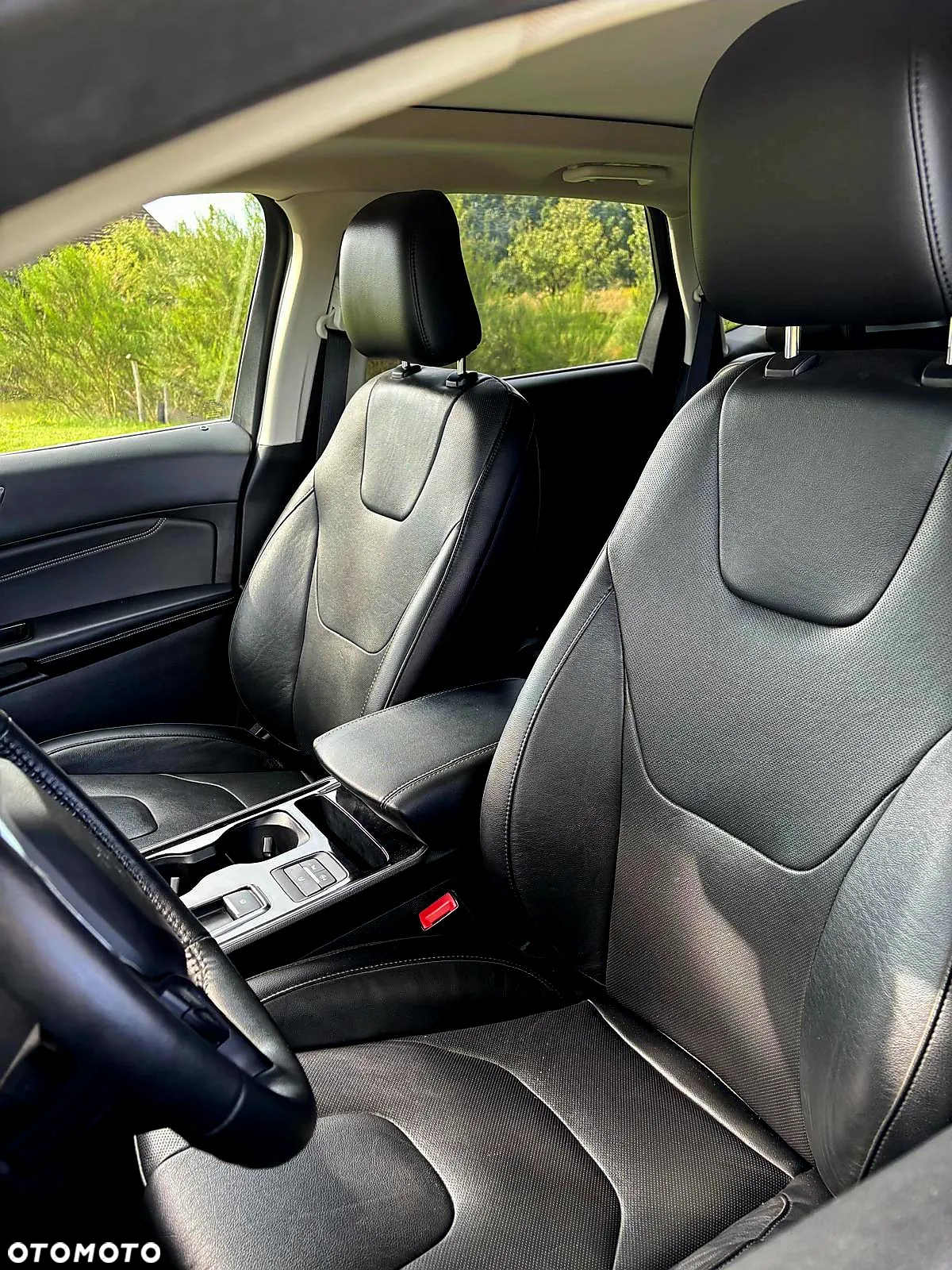Ford Edge - 13