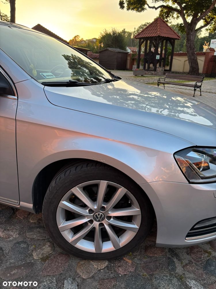 Volkswagen Passat 2.0 TDI Highline - 9