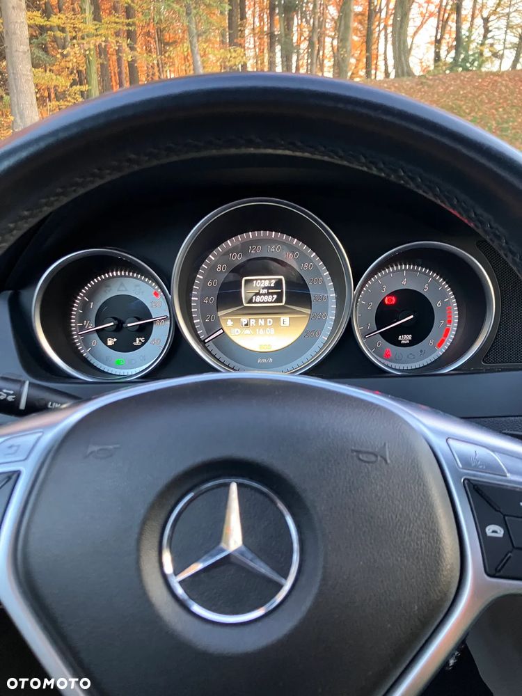 Mercedes-Benz Klasa C 350 T (BlueEFFICIENCY) 7G-TRONIC Avantgarde - 36