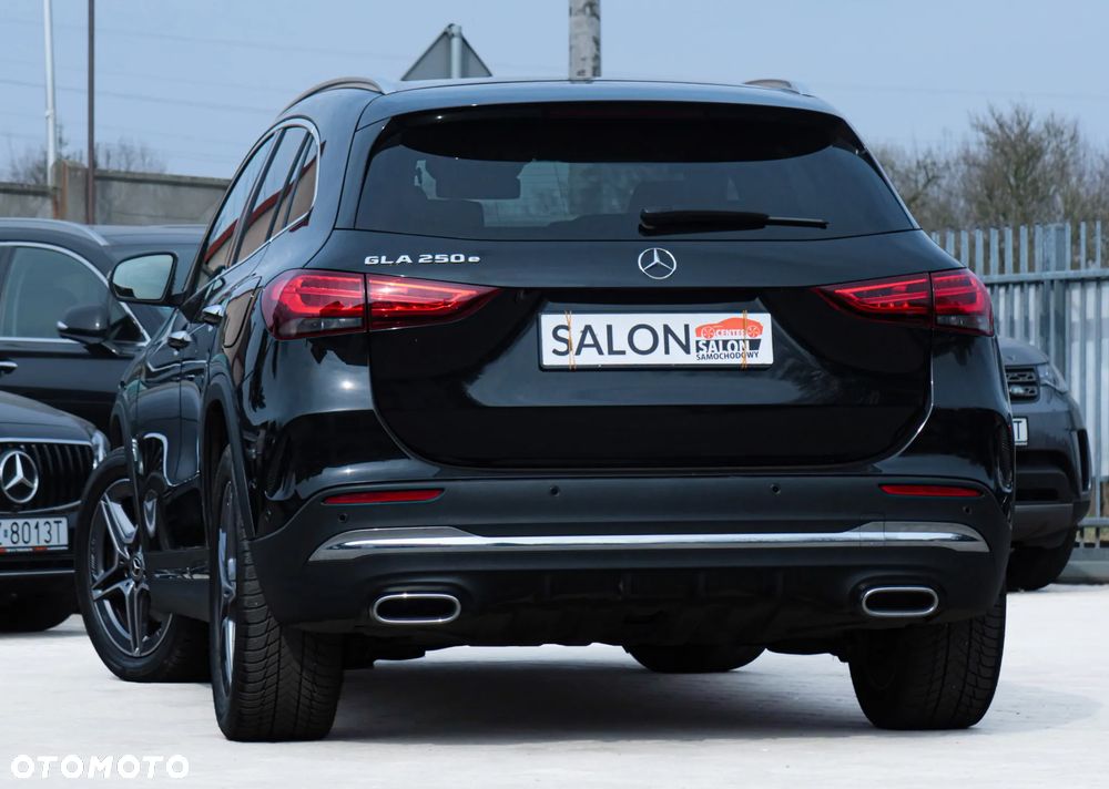 Mercedes-Benz GLA 250 e 8G-DCT AMG Line - 33