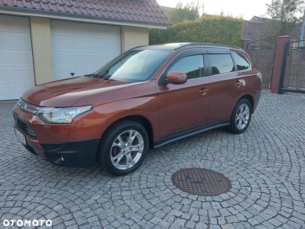 Mitsubishi Outlander 2.2 DI-D 4WD Diamant Edition - 38