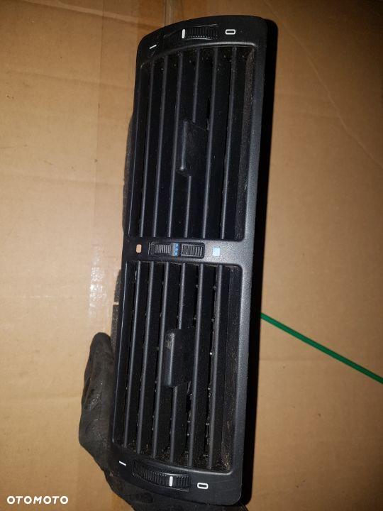 Kratka nawiewu środkowa przód bmw e39 - 2