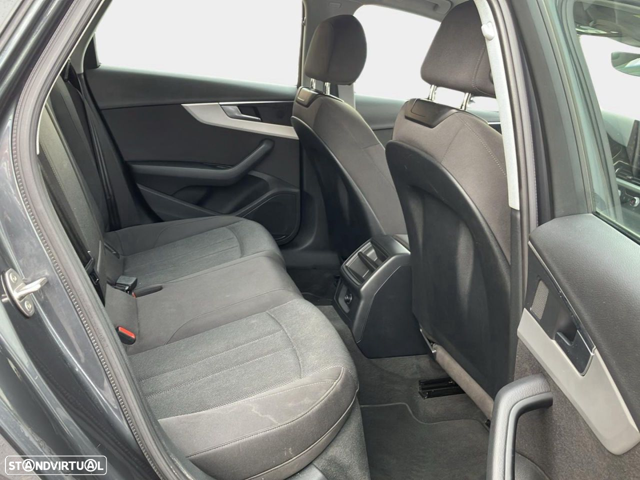 Audi A4 Avant 35 TDI S tronic - 15