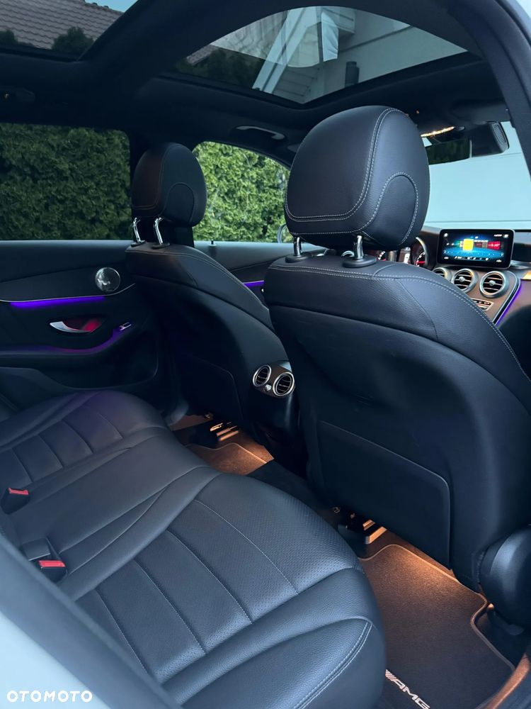 Mercedes-Benz GLC 300 4Matic 9G-TRONIC AMG Line - 16