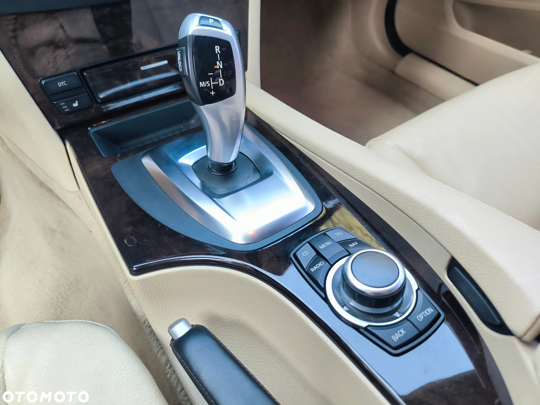 BMW Seria 5 528i - 22