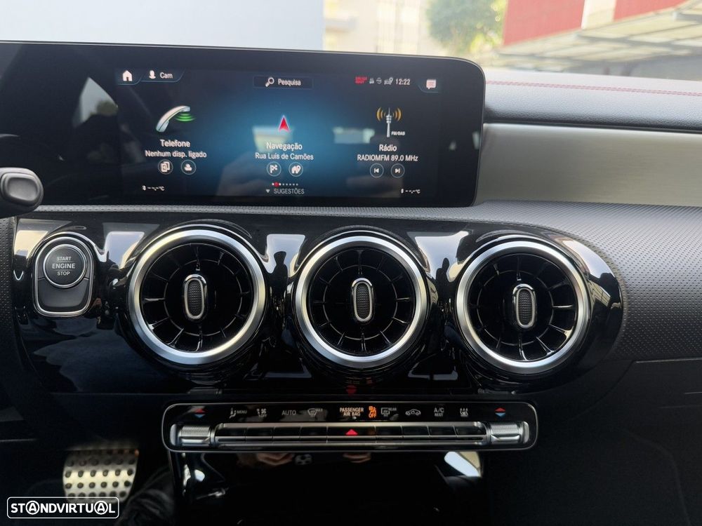 Mercedes-Benz CLA 250 e Shooting Brake AMG Line - 28