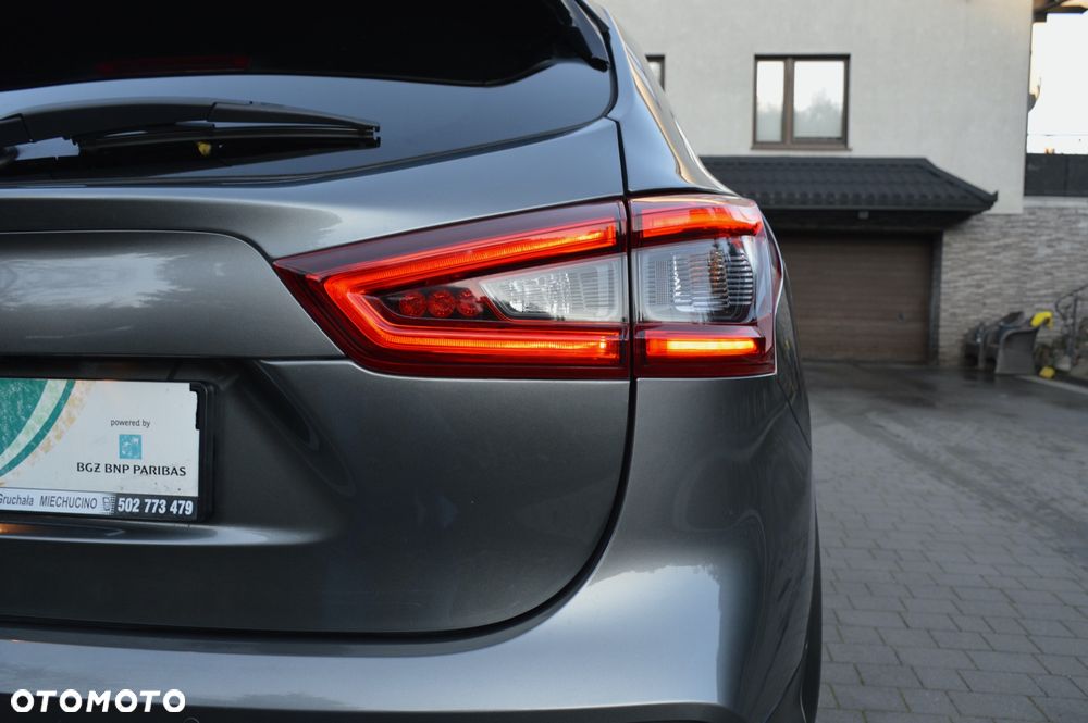 Nissan Qashqai 1.3 DIG-T DCT TEKNA - 37