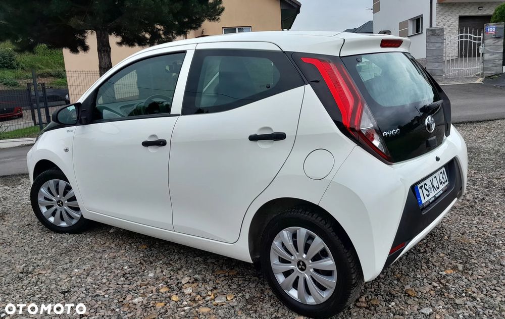 Toyota Aygo x - 22
