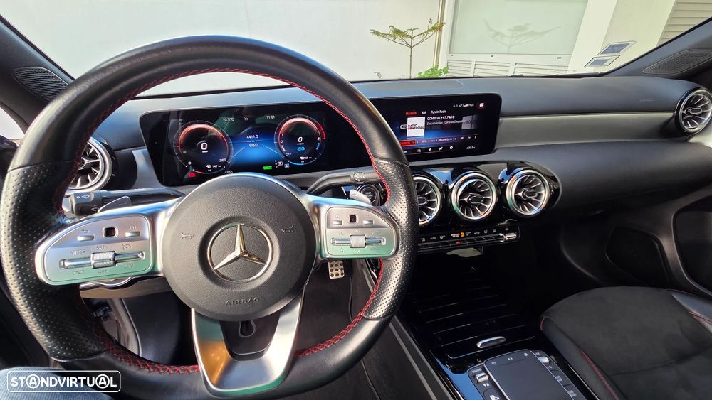 Mercedes-Benz A 250 Limousine e AMG Line - 10