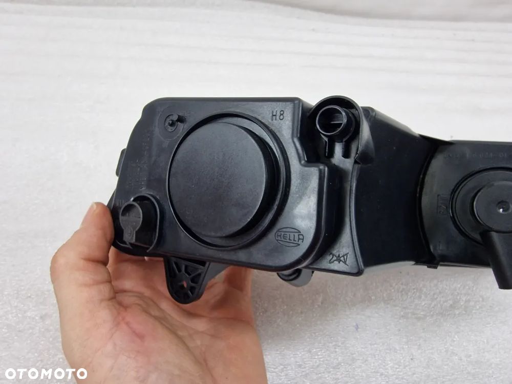 VW PASSAT B7 10- LEWY HALOGEN NA JEDNĄ ŻARÓWKĘ , NR 3AA941661E , NR AUKCJI H12 - 4