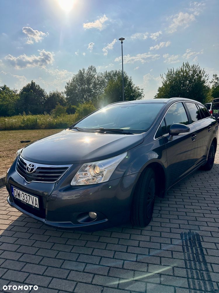 Toyota Avensis 2.0 Sol plus NAVI - 12