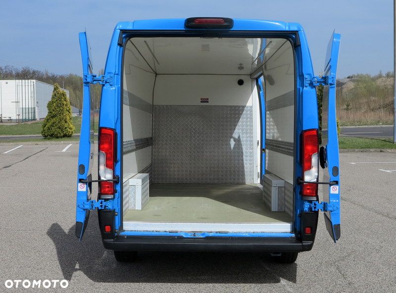 Fiat DUCATO L4H2 MAXI 2,3 180ps, IZOTERMA SZUBERT, LODÓWKA, CHŁODNIA, Salon Polska, tylko 100tyś km!! WEBASTO, koła 16 cali, kamera, Drzwi 270 stopni, Ledy, amortyzowany fotel. - 15