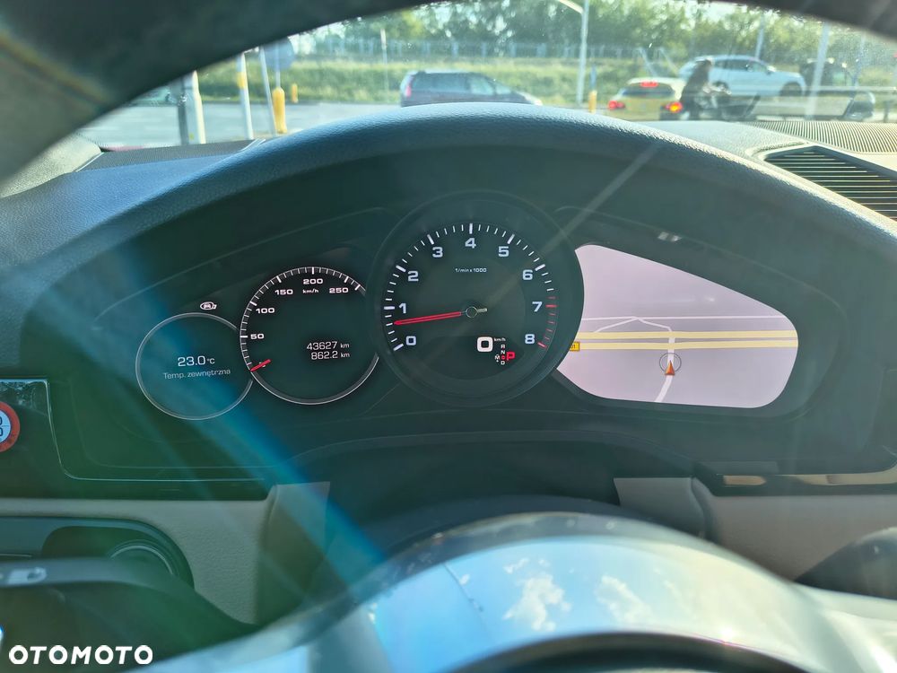 Porsche Cayenne Platinum Edition - 14
