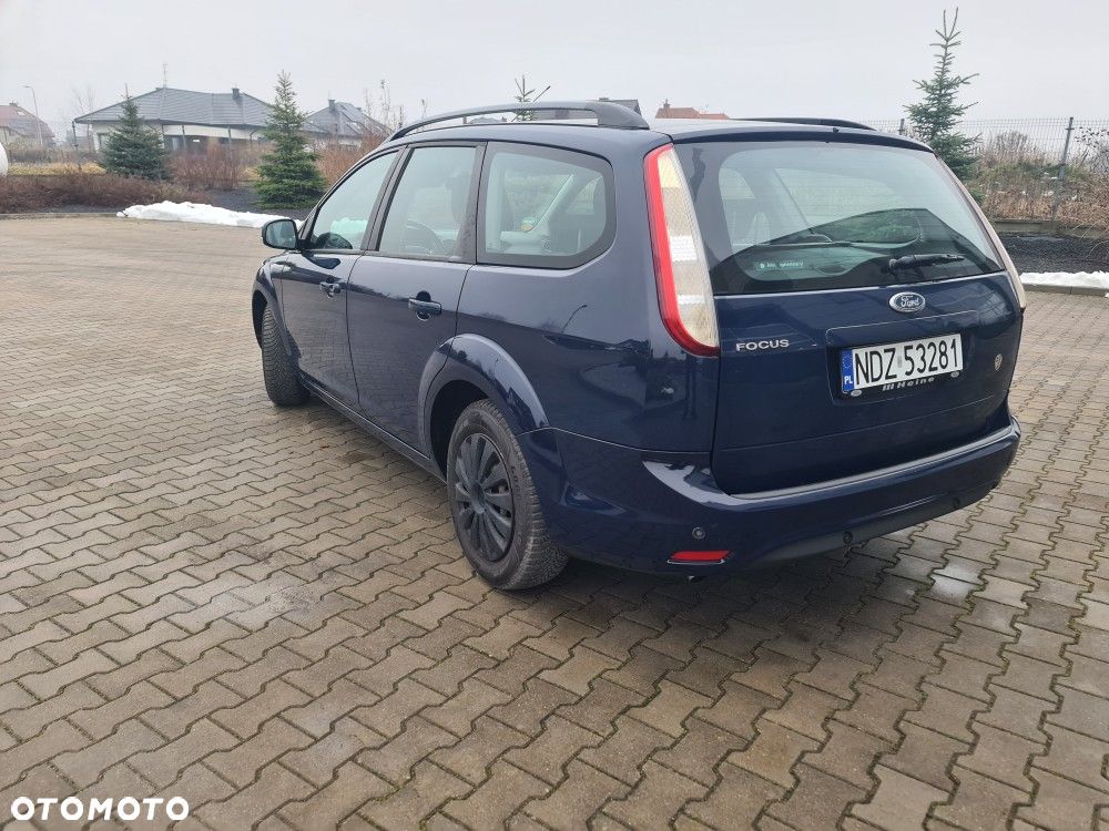 Ford Focus 1.4 16V Ambiente - 9