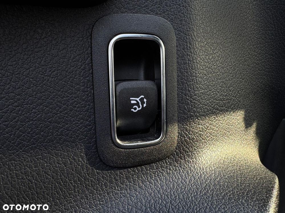 Mercedes-Benz GLA 200 AMG Line - 31