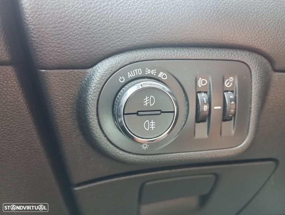 Opel Zafira 1.6 CDTi Executive - 14