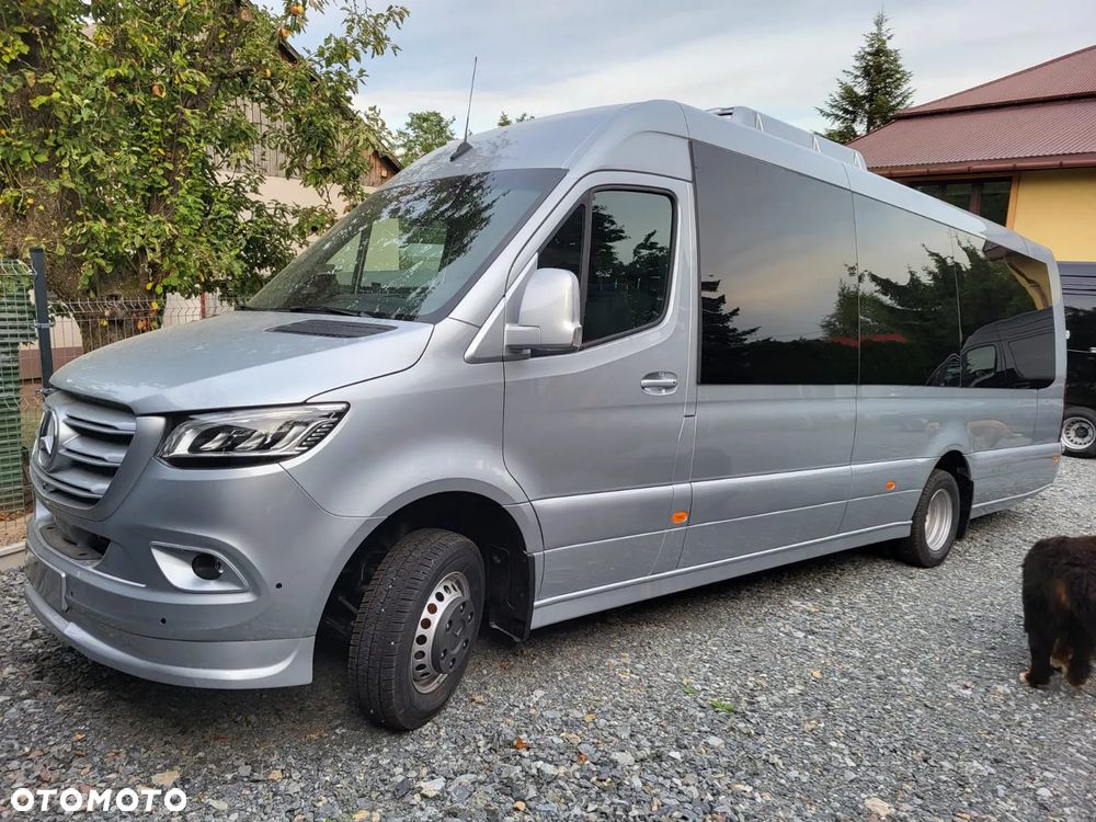 Mercedes-Benz Sprinter - 1