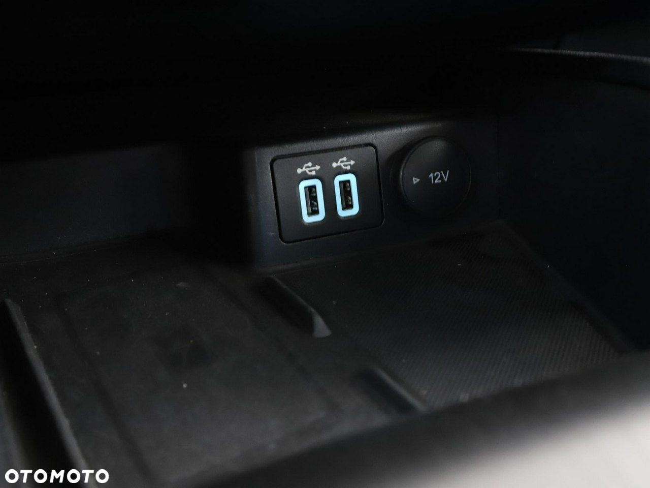 Ford Kuga 1.5 EcoBlue FWD Titanium - 29