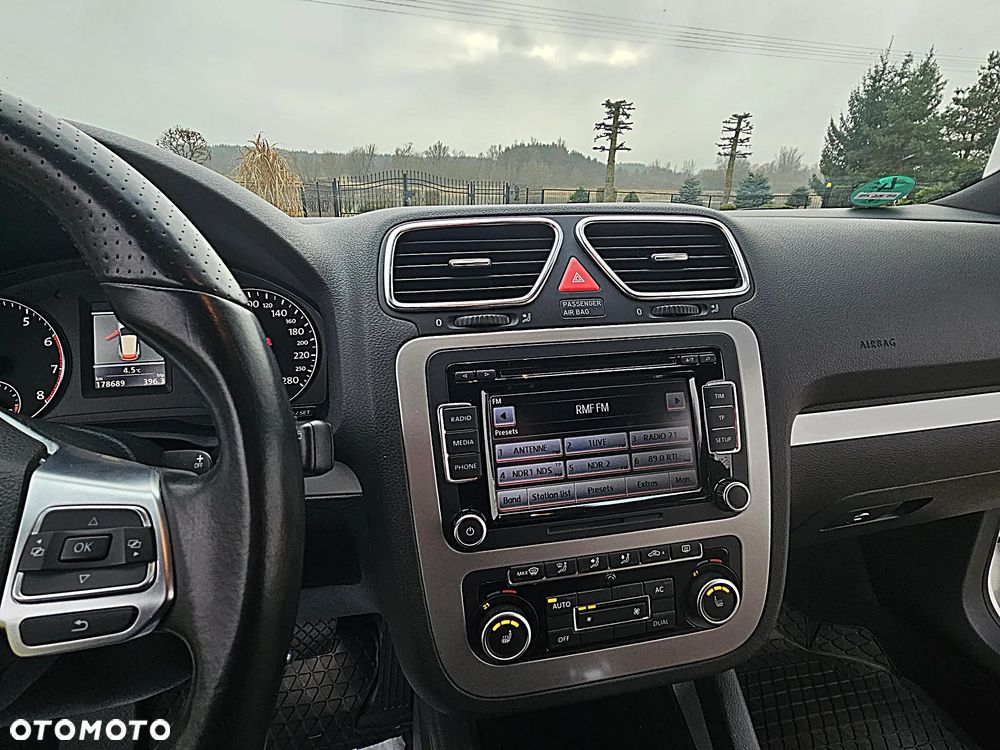 Volkswagen Scirocco 1.4 TSI DSG Edition - 26