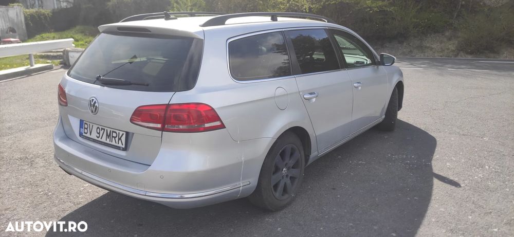 Volkswagen Passat 2.0 TDI Blue TDI DSG Comfortline - 4