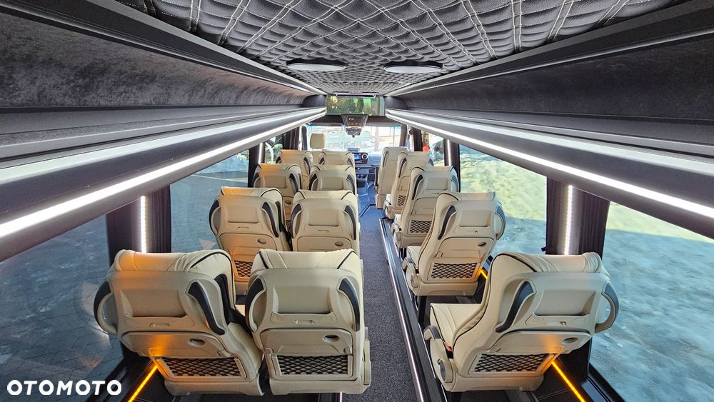 Mercedes-Benz Sprinter 519 - 22
