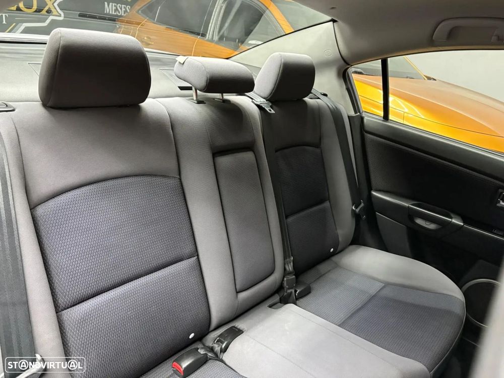 Mazda 3 Sedan MZ-CD 1.6 Exclusive Plus - 9
