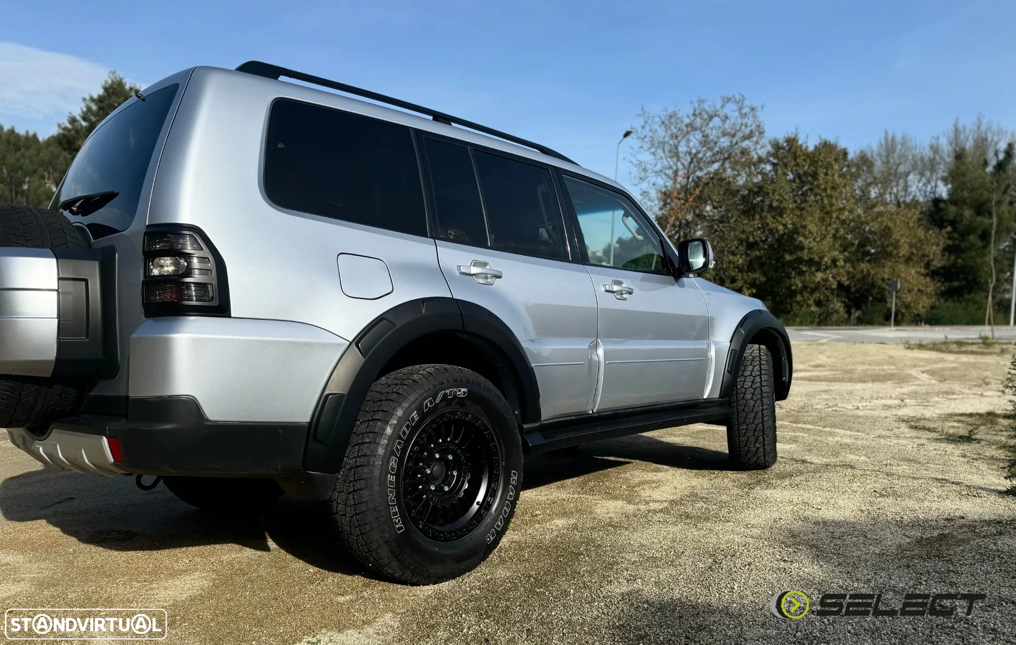 Mitsubishi Pajero 3.2 DI-D Intense CA - 8